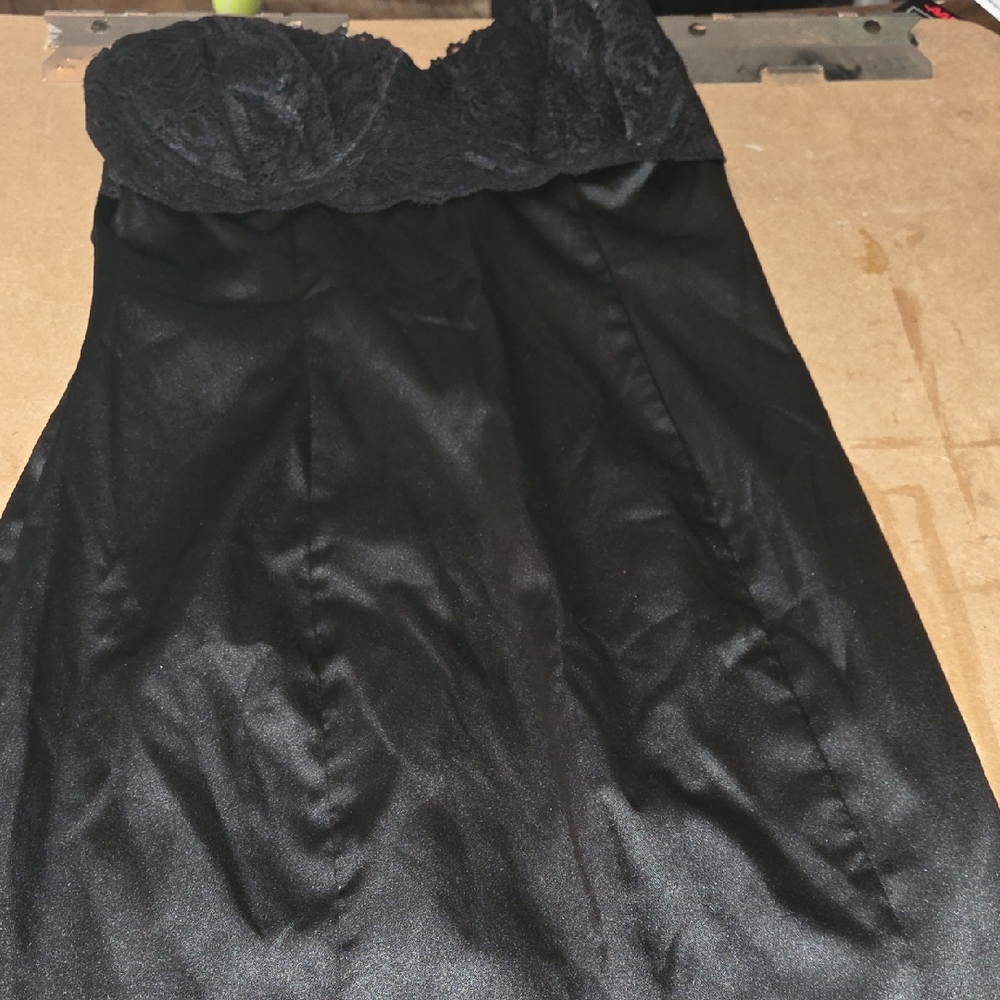 Forever 21 Elegant Black Strapless Dress
